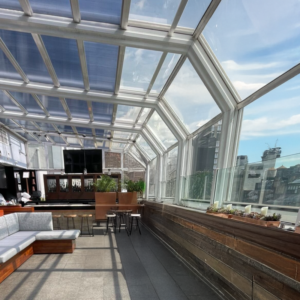 Courtyard retractable sunroom S180